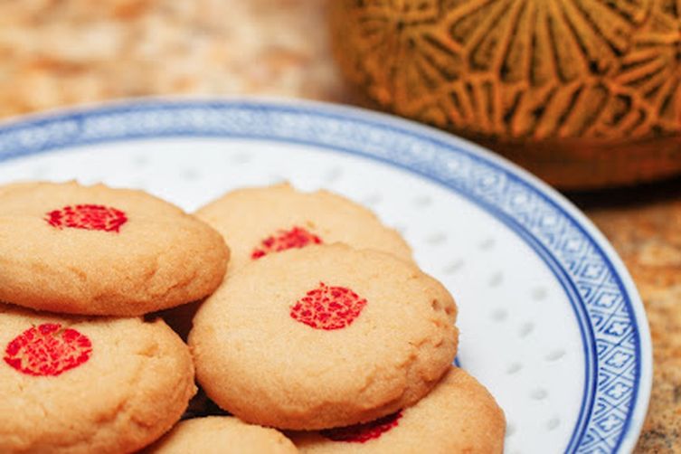 ALMOND COOKIES