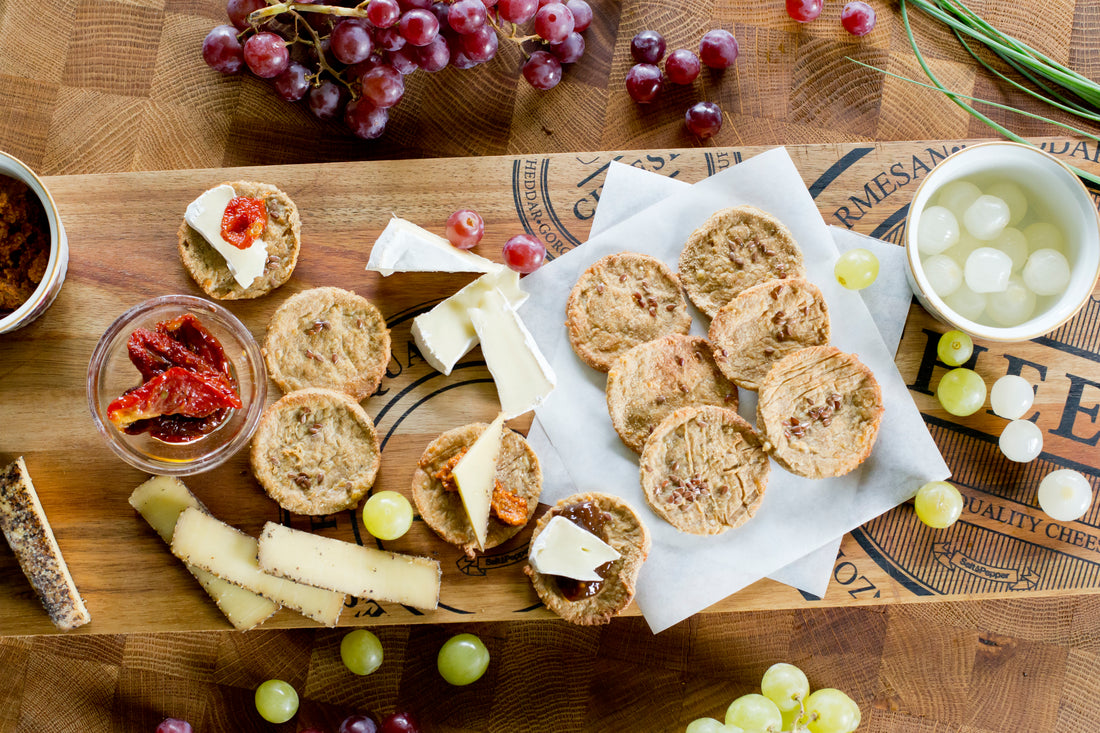 GOLDEN FLAX CRACKERS